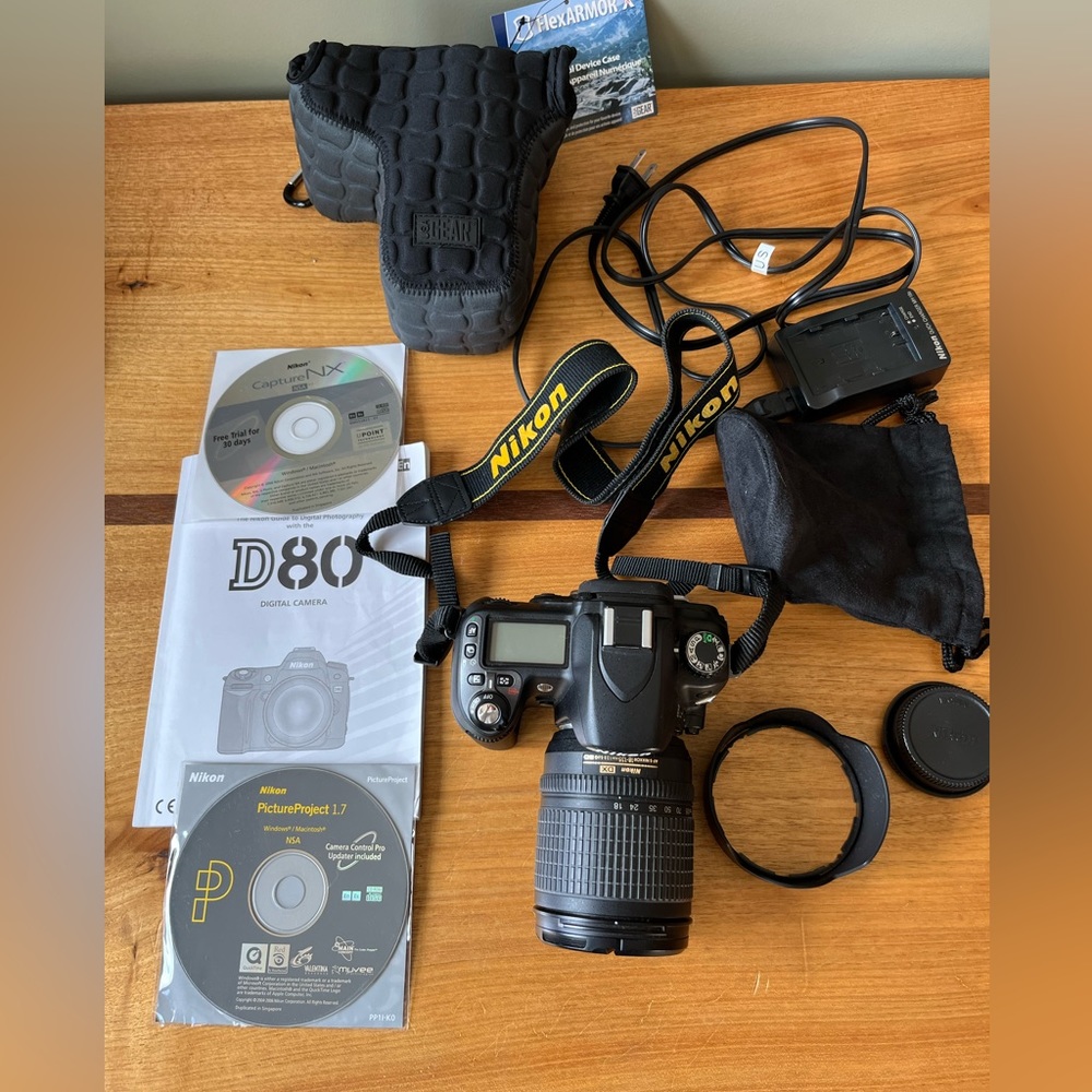 Nikon D80 kit with lens
